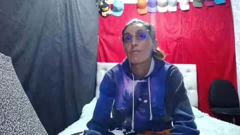 Snapshot of anyu_1306 chatting on December 16, 2025, 10:59 pm anyu online show from December 16, 2025, 10:59 pm