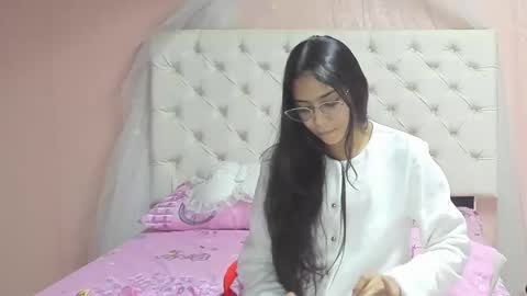 Aome Rainbow online show from November 22, 2025, 6:34 am