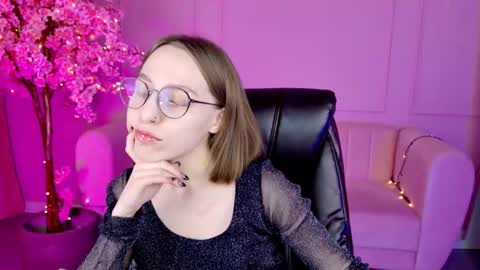 Snapshot of aphexqueen chatting on January 28, 2025, 6:07 pm APHEX QUEEN online show from January 28, 2025, 6:07 pm