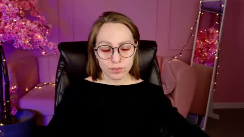 Snapshot of aphexqueen chatting on March 7, 2025, 4:22 pm APHEX QUEEN online show from March 7, 2025, 4:22 pm