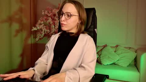 Snapshot of aphexqueen chatting on September 26, 2025, 9:13 am APHEX QUEEN online show from September 26, 2025, 9:13 am