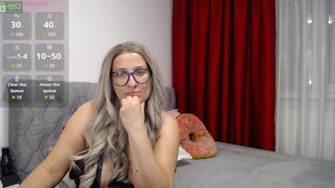 Snapshot of aphrodite32 chatting on February 22, 2026, 5:55 pm Sarah online show from February 22, 2026, 5:55 pm