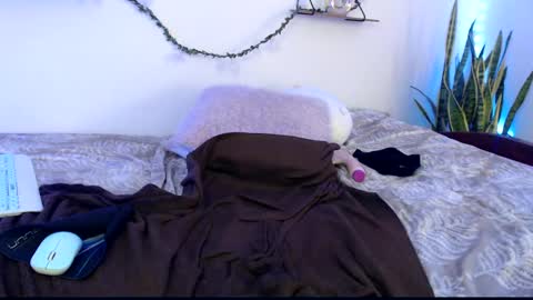 Apolo online show from January 12, 2025, 7:10 pm