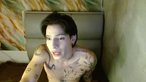 Apolo online show from September 18, 2025, 6:54 pm