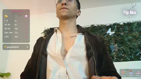 Snapshot of apolo_crus chatting on October 24, 2025, 5:59 am apolo_crus online show from October 24, 2025, 5:59 am