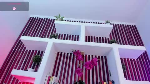 apolo_crus online show from May 21, 2026, 4:08 am