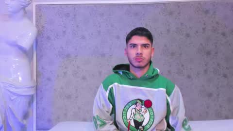 Snapshot of apolo_grayy chatting on February 8, 2026, 4:16 am Apolo Grayy online show from February 8, 2026, 4:16 am