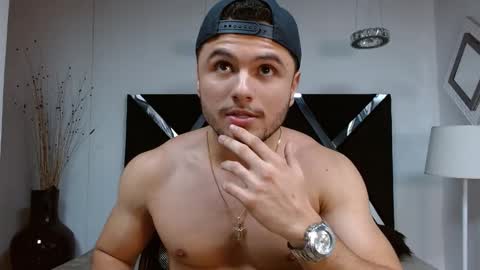 Apolo online show from February 8, 2025, 4:57 am