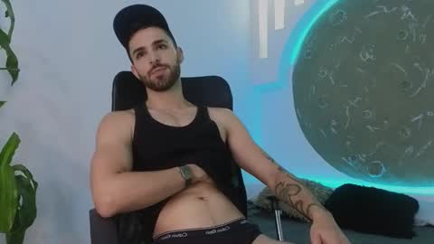 Apolo Lux  online show from January 31, 2026, 9:13 pm