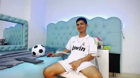 Snapshot of apolo_richards chatting on February 10, 2026, 8:46 pm Apolo Richards online show from February 10, 2026, 8:46 pm