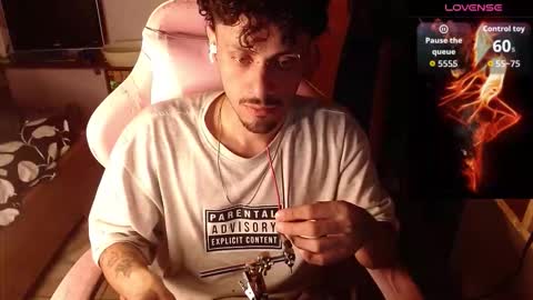 Snapshot of apolo_s chatting on February 4, 2026, 6:25 pm Andres online show from February 4, 2026, 6:25 pm