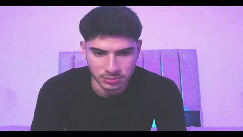 Snapshot of apologray__ chatting on April 14, 2026, 8:04 pm apologray__ online show from April 14, 2026, 8:04 pm