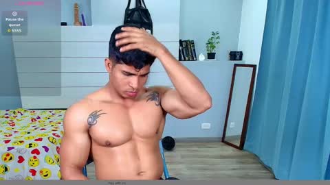 Snapshot of apolotherock chatting on September 30, 2025, 1:43 am Apolo online show from September 30, 2025, 1:43 am