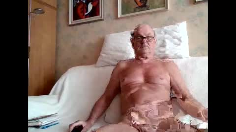 Adam online show from September 21, 2025, 1:24 pm