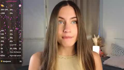 Vicki online show from September 22, 2025, 9:11 am