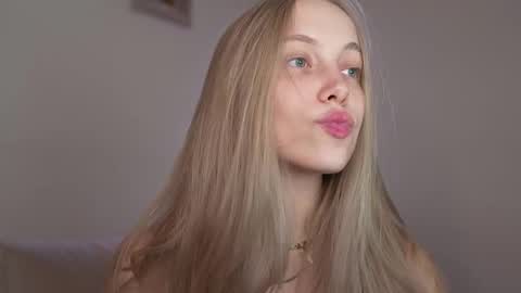 REYNA  my friend   online show from December 2, 2025, 5:30 pm