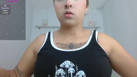 Snapshot of april__bunny chatting on October 14, 2025, 1:45 pm April Bunny online show from October 14, 2025, 1:45 pm