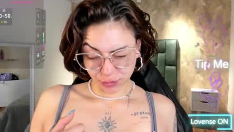  April  online show from November 5, 2025, 11:54 am