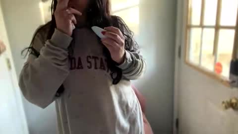 Snapshot of aprilanna chatting on January 14, 2025, 1:38 pm AnnaApril420 online show from January 14, 2025, 1:38 pm