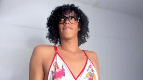 aprill_fox online show from May 11, 2026, 11:13 pm