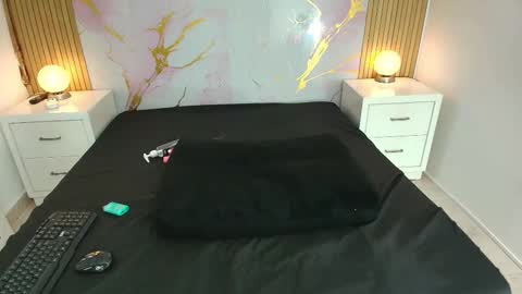 aprillross online show from March 13, 2026, 12:12 pm