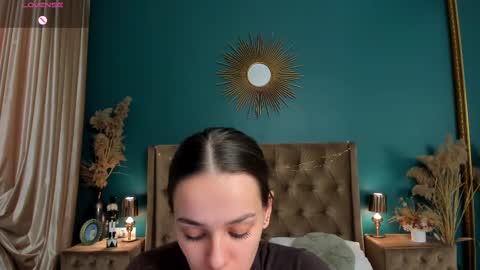 Snapshot of aprilwon chatting on February 27, 2025, 12:56 pm April online show from February 27, 2025, 12:56 pm