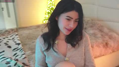 Sophy online show from December 18, 2025, 5:08 pm