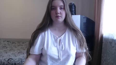 Snapshot of aquanarmin chatting on April 20, 2026, 6:49 am Josefin online show from April 20, 2026, 6:49 am