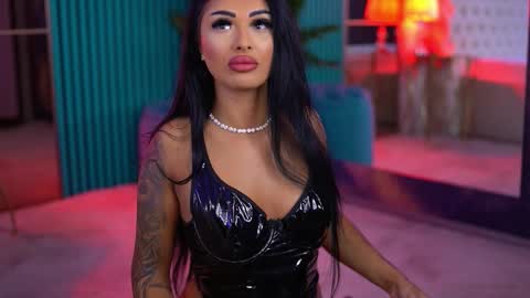 arabellaposh online show from October 21, 2025, 5:19 am