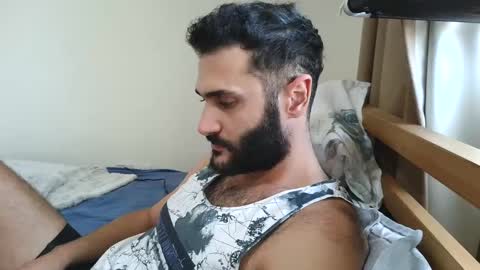 Snapshot of arabhairy90 chatting on December 4, 2024, 9:40 am hairycub online show from December 4, 2024, 9:40 am