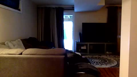 Knowledgeiskeyy online show from December 17, 2025, 1:17 pm