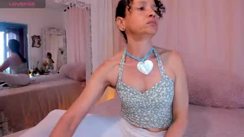 Snapshot of arabiel chatting on February 15, 2025, 9:04 pm Nadia Cyel online show from February 15, 2025, 9:04 pm