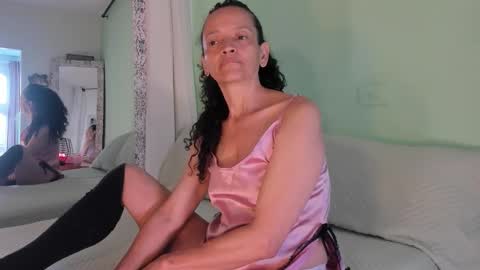 Snapshot of arabiel chatting on October 13, 2025, 4:40 pm Nadia Cyel online show from October 13, 2025, 4:40 pm