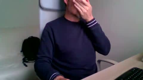 aragon9999 online show from November 13, 2025, 2:05 pm