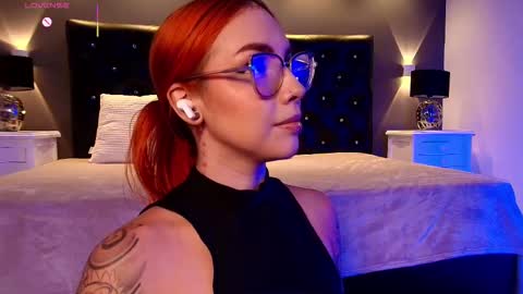 IGLondon mj2 online show from November 12, 2025, 7:57 pm