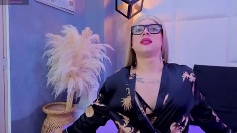 Aranza online show from April 25, 2026, 1:52 pm