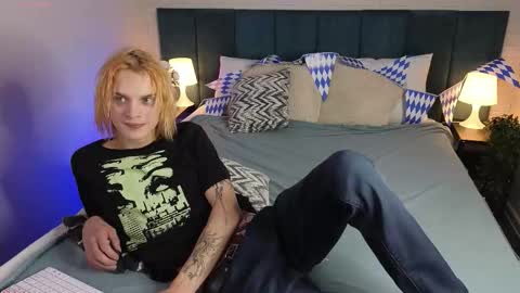 archiehali online show from September 16, 2025, 8:21 pm