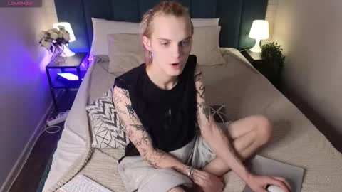 archiehali online show from October 11, 2025, 8:51 pm