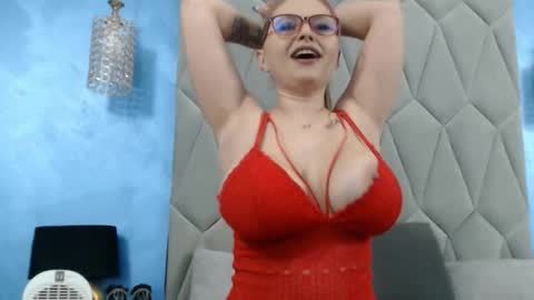 aretialisya online show from December 3, 2025, 6:32 am