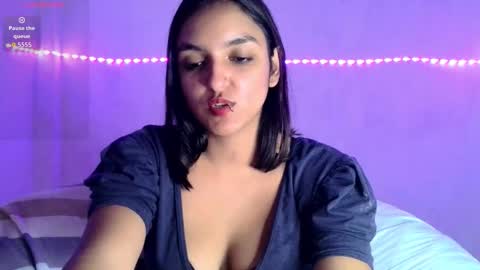 Bella online show from March 22, 2026, 6:22 pm