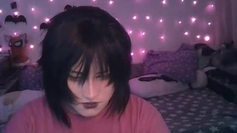 Ahri online show from December 23, 2024, 11:36 am