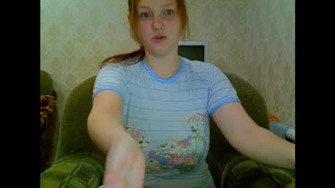 Aria online show from November 16, 2025, 9:42 pm