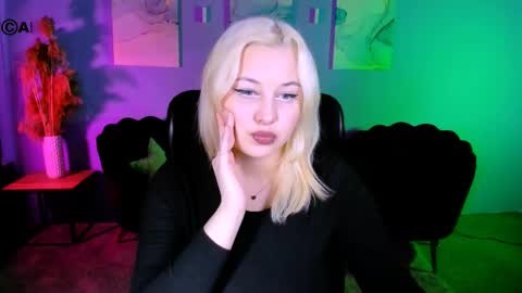 aria_blaze_ online show from May 4, 2026, 8:54 am