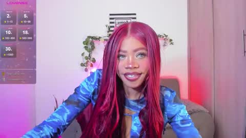 Snapshot of aria_brown_19 chatting on October 17, 2025, 12:47 am    ARIA    online show from October 17, 2025, 12:47 am