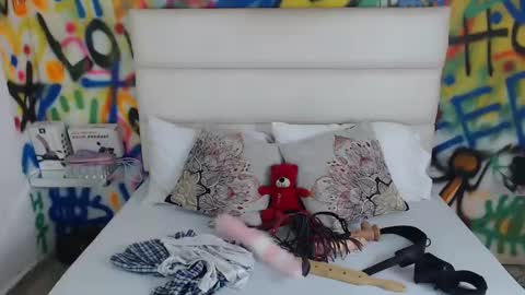 Snapshot of aria_martiin chatting on February 22, 2025, 12:51 pm aria online show from February 22, 2025, 12:51 pm