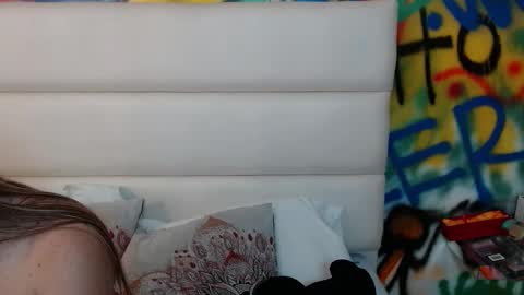 aria online show from November 24, 2025, 11:43 am