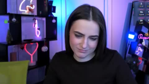 Luna online show from January 12, 2026, 6:07 am