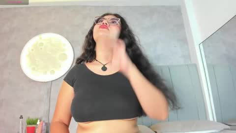 aria_tempest online show from April 20, 2026, 11:46 am
