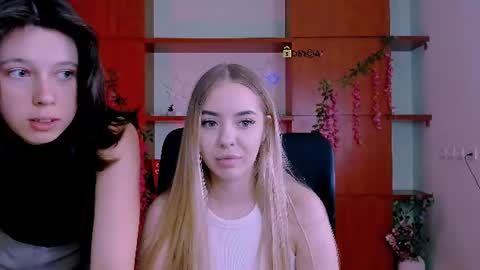 Snapshot of aria_wild_ chatting on June 25, 2026, 9:03 am aria_wild_ online show from June 25, 2026, 9:03 am