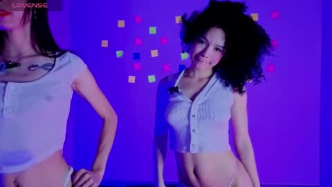 ariaa_23 online show from April 10, 2026, 12:32 pm